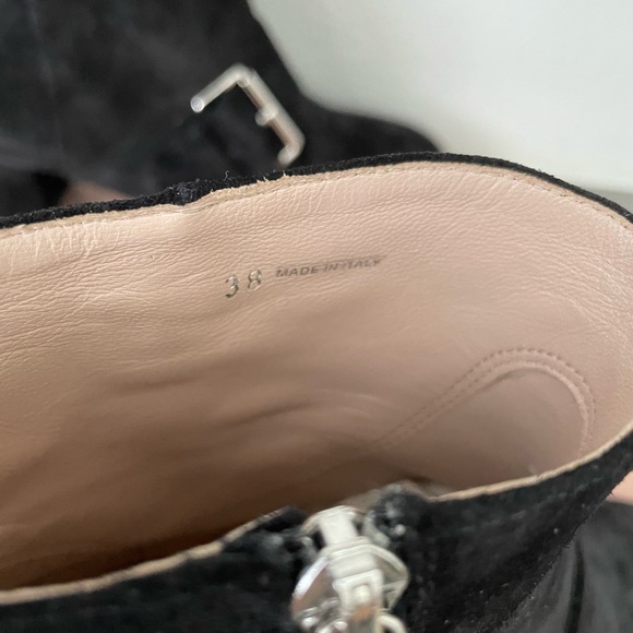 Miu Miu black suede boots, size 38 - Picture 4 of 5
